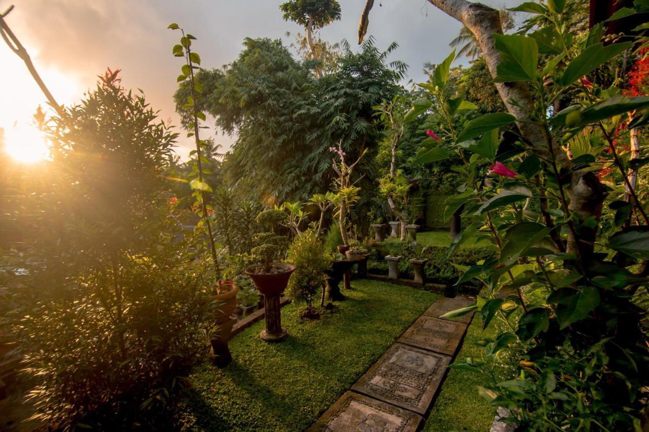 Ubud Wins Bungalow Exterior foto